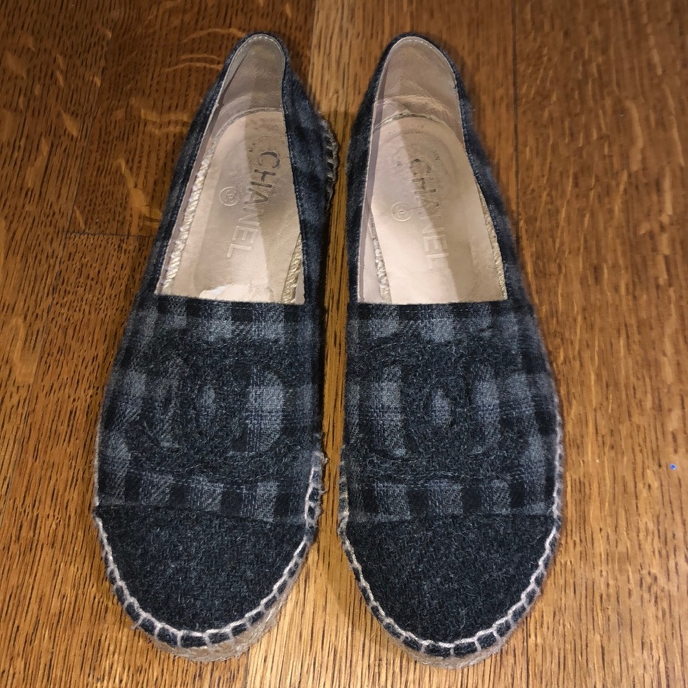 CHANEL tweed black and grey espadrilles size 36